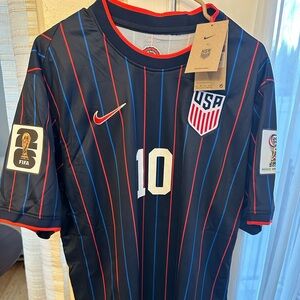 United States 2025/26 Away  Men's Soccer Jersey  PULISIC #10 Fits Extra Large